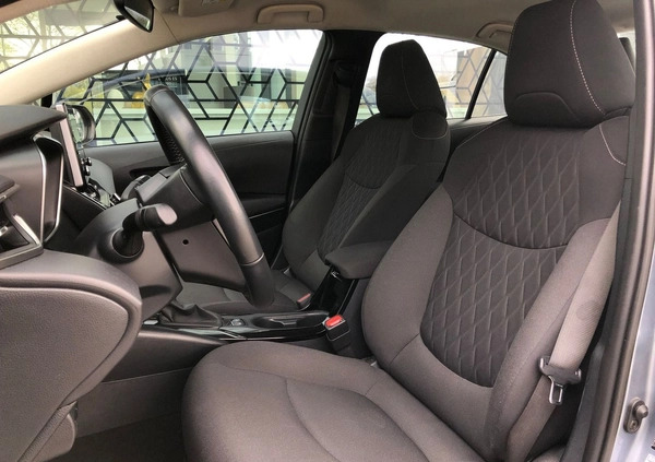 Toyota Corolla cena 76900 przebieg: 61831, rok produkcji 2021 z Zakopane małe 436